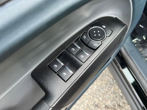 New 2025 Ford Maverick XLT w/ Black Appearance Package image 11