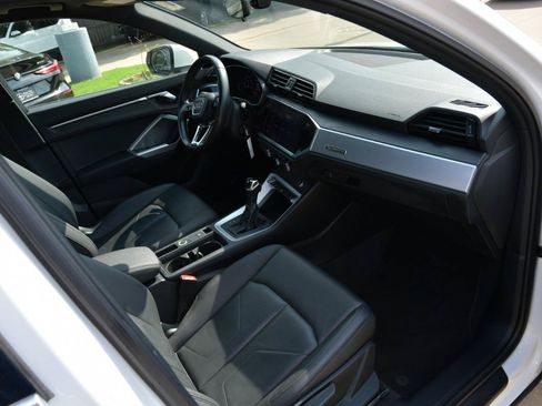 Used 2020 Audi Q3 2.0T Premium AWD/4WD image 29