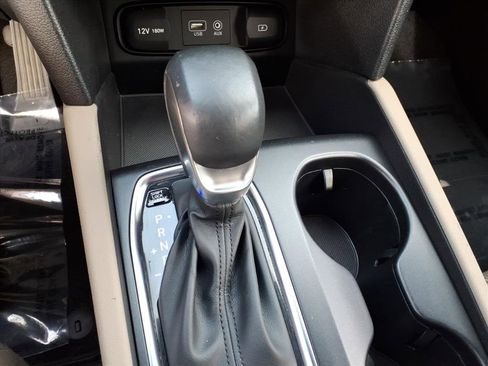 Used 2019 Hyundai Santa Fe SEL image 28