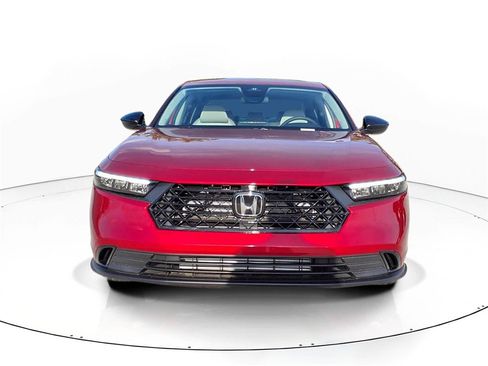 Certified 2025 Honda Accord SE image 2