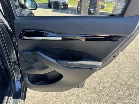 Used 2021 Kia Seltos EX image 32