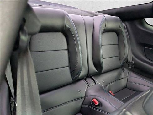 Used 2018 Ford Mustang GT Premium w/ Equipment Group 401A image 19