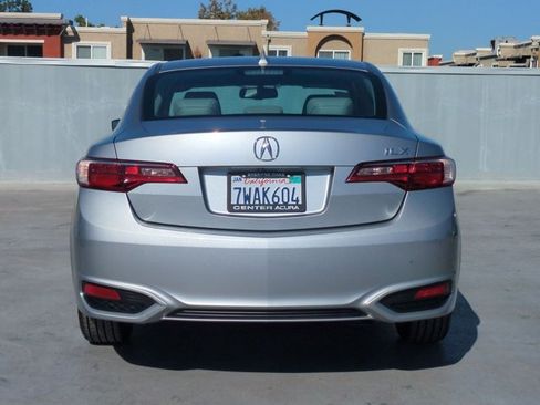 Used 2017 Acura ILX FWD image 7