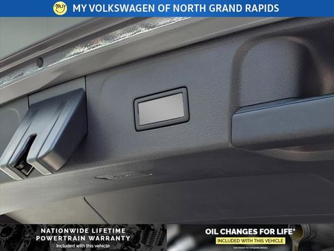 New 2026 Volkswagen Atlas SE image 18