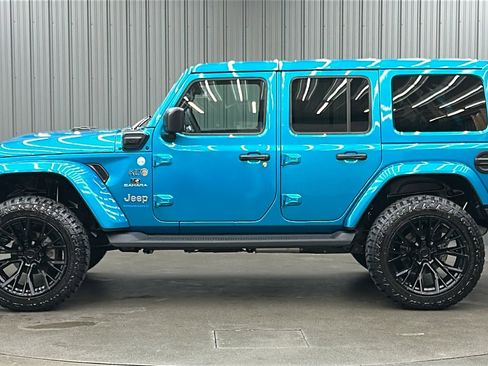 Used 2024 Jeep Wrangler Unlimited Sahara image 6