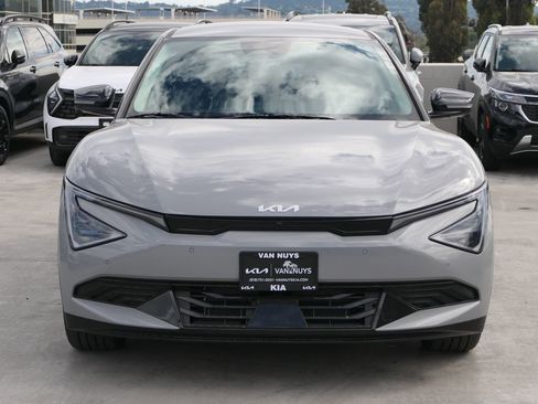 New 2025 Kia EV6 Wind image 7