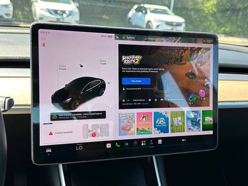 Used 2018 Tesla Model 3 Long Range AWD/4WD image 22