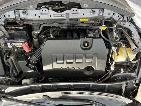 Used 2013 Toyota Corolla LE Special Edition image 30