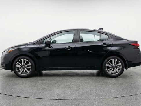 Used 2025 Nissan Versa SV image 5