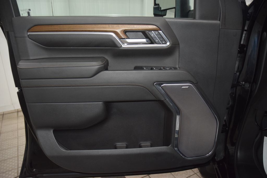 Used 2024 Chevrolet Silverado 2500 High Country w/ Technology Package AWD/4WD image 57