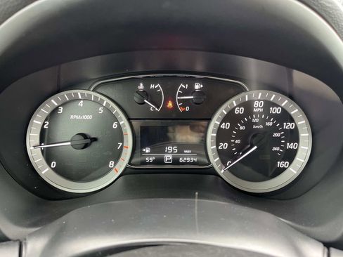 Used 2015 Nissan Sentra SV image 33