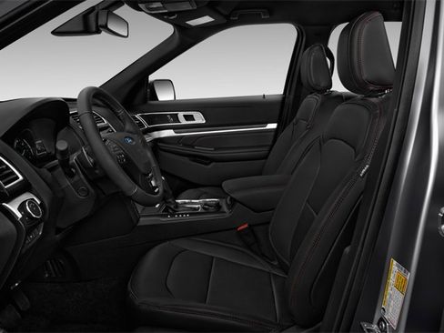 Used 2018 Ford Explorer Platinum image 10