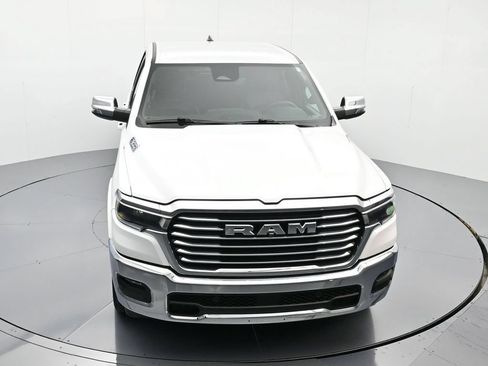 Used 2025 RAM 1500 Laramie AWD/4WD image 33