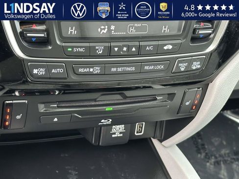 Used 2021 Honda Pilot Touring image 19