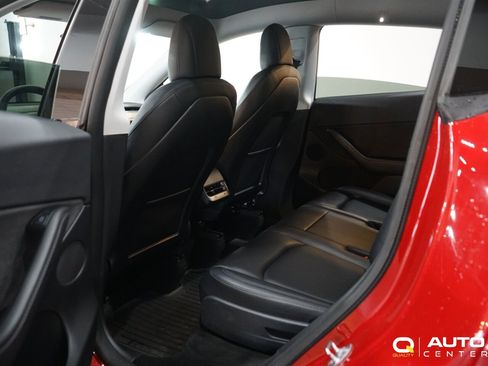 Used 2021 Tesla Model Y Long Range image 22
