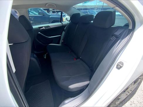 Used 2015 Volkswagen Jetta TDI S FWD image 27