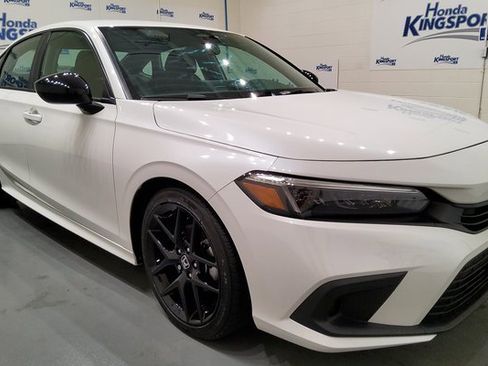 Used 2024 Honda Civic Sport image 2