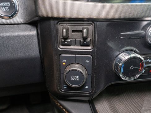 Used 2024 Ford F250 Platinum AWD/4WD image 33