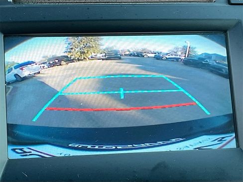 Used 2016 Toyota Camry SE image 13