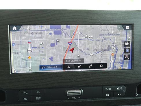 Used 2024 Mercedes-Benz Sprinter 3500 image 14