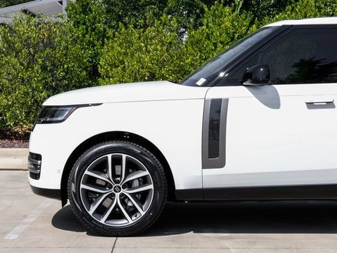 New 2027 Land Rover Range Rover Long Wheelbase SE AWD/4WD image 17