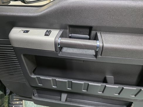 Used 2016 Ford F350 Lariat w/ Lariat Ultimate Package image 27