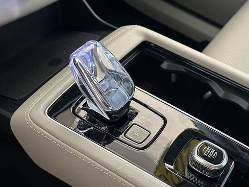 New 2026 Volvo XC90 T8 Ultra w/ Protection Package Premier image 22