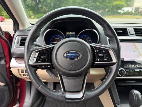 Used 2018 Subaru Outback 2.5i Limited AWD/4WD image 16