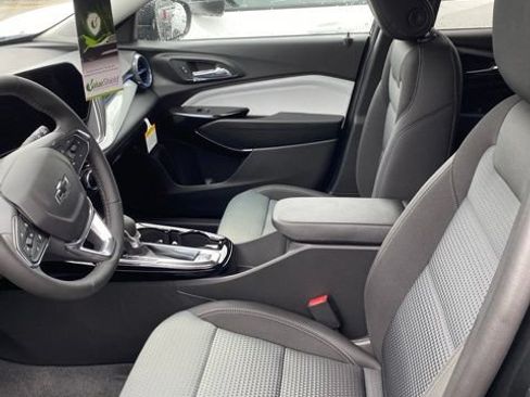 New 2026 Chevrolet Trax LT w/ Driver Confidence Package FWD image 13