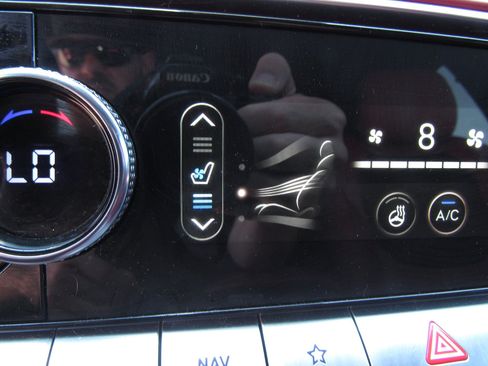 Used 2024 Genesis GV70 2.5T w/ Sport Prestige Package AWD/4WD image 23