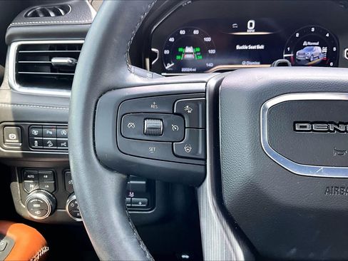 Used 2024 GMC Yukon XL Denali Ultimate AWD/4WD image 24