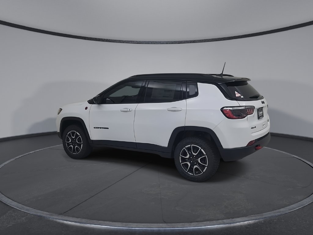 New 2026 Jeep Compass Trailhawk AWD/4WD image 10