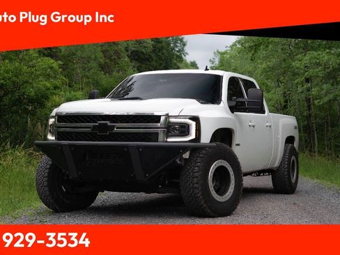 Used 2014 Chevrolet Silverado 2500 LTZ w/ LTZ Plus Package AWD/4WD image 1