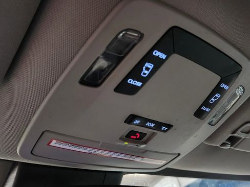 Used 2022 Toyota Sienna LE image 39