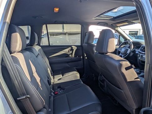 Used 2023 Honda Passport EX-L image 17