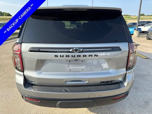 Used 2023 Chevrolet Suburban RST w/ Luxury Package RWD image 9