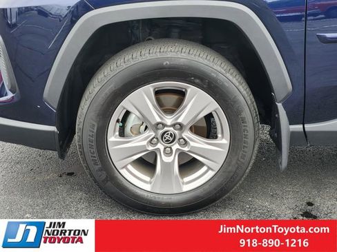 Used 2025 Toyota RAV4 XLE w/ Convenience Package FWD image 13