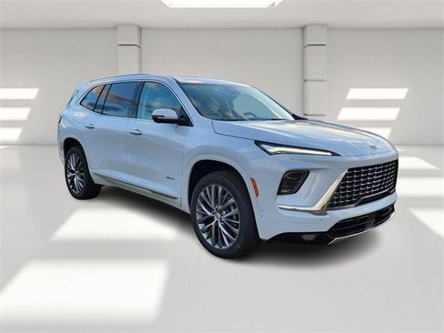 New 2026 Buick Enclave Avenir w/ Super Cruise Package image 7