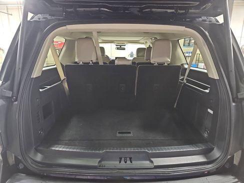 Used 2024 Ford Expedition Max Limited AWD/4WD image 12