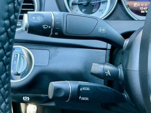 Used 2014 Mercedes-Benz C 350 Sport image 23