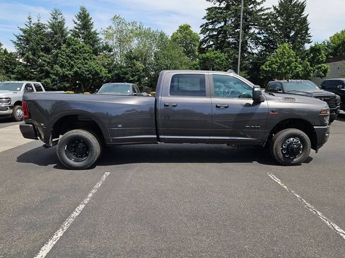 New 2026 RAM 3500 Big Horn AWD/4WD image 8