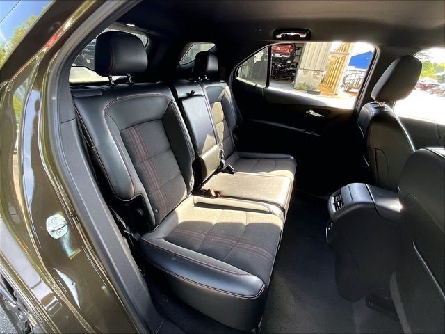 Used 2023 Chevrolet Equinox RS w/ LPO, Cargo Package AWD/4WD image 16