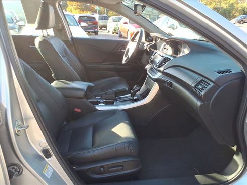 Used 2015 Honda Accord EX-L image 32