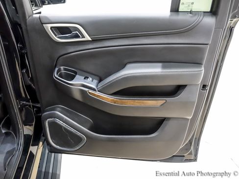 Used 2019 GMC Yukon XL Denali w/ Denali Ultimate Package image 32