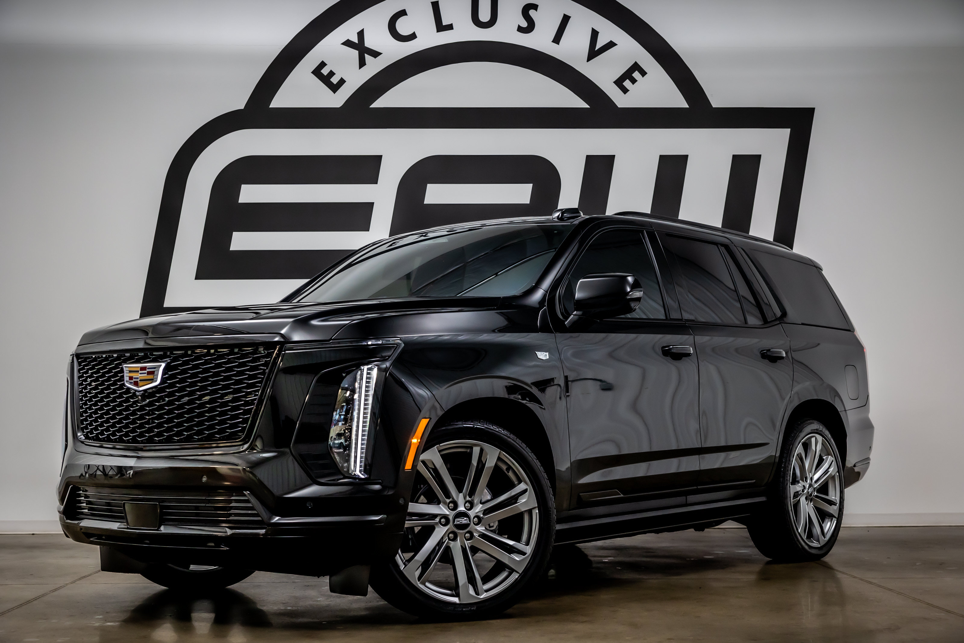 Used 2025 Cadillac Escalade Sport w/ Touring Package AWD/4WD image 1