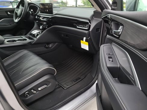 New 2026 Acura MDX SH-AWD w/ Advance Package image 8