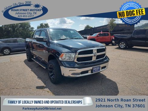 Used 2020 RAM 1500 Classic SLT AWD/4WD image 1
