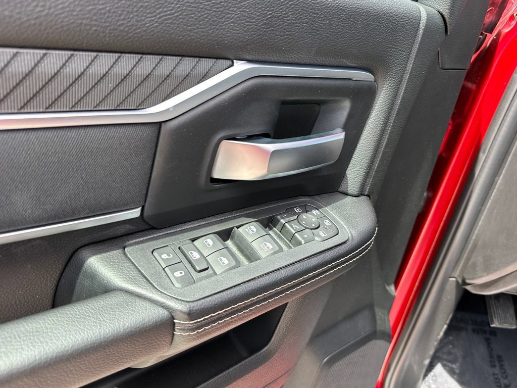New 2026 RAM 2500 Big Horn AWD/4WD image 19