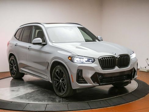 Used 2023 BMW X3 xDrive30i w/ M Sport Package AWD/4WD image 3