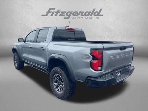 Used 2024 Chevrolet Colorado ZR2 w/ ZR2 Convenience Package III AWD/4WD image 8